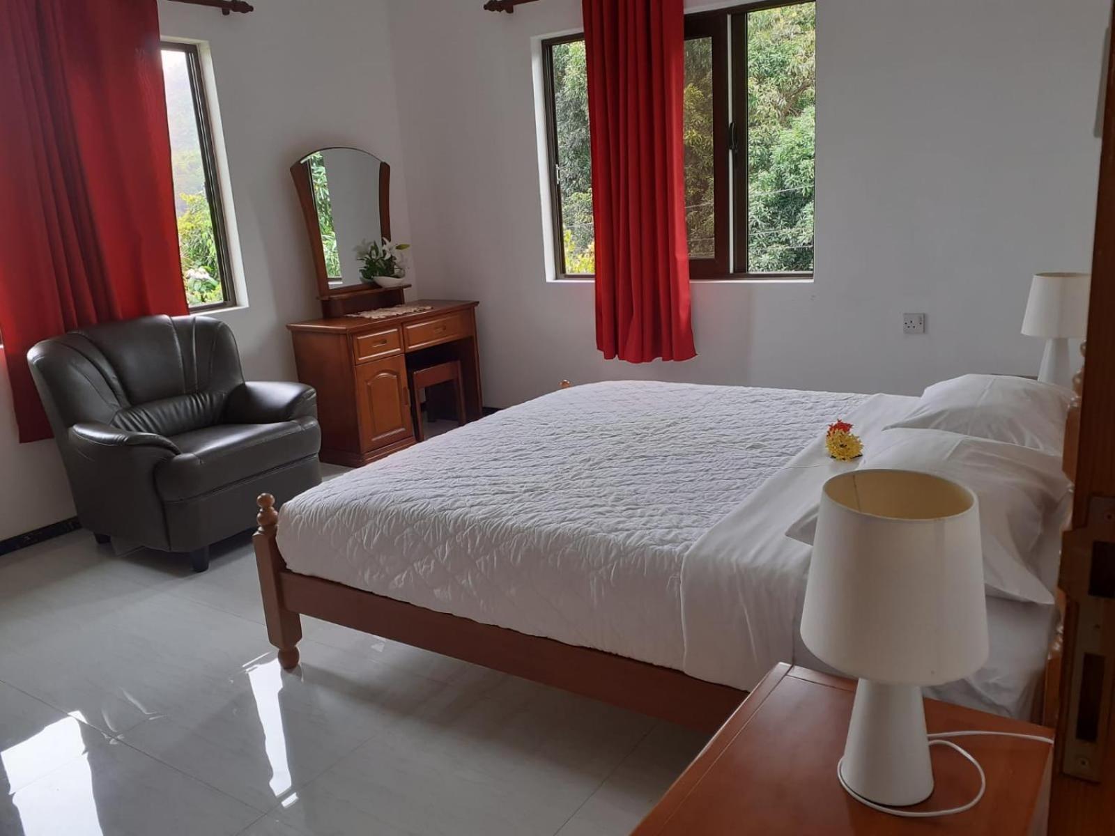 Gigi'S Self Catering Apartment Порт-Глод Экстерьер фото