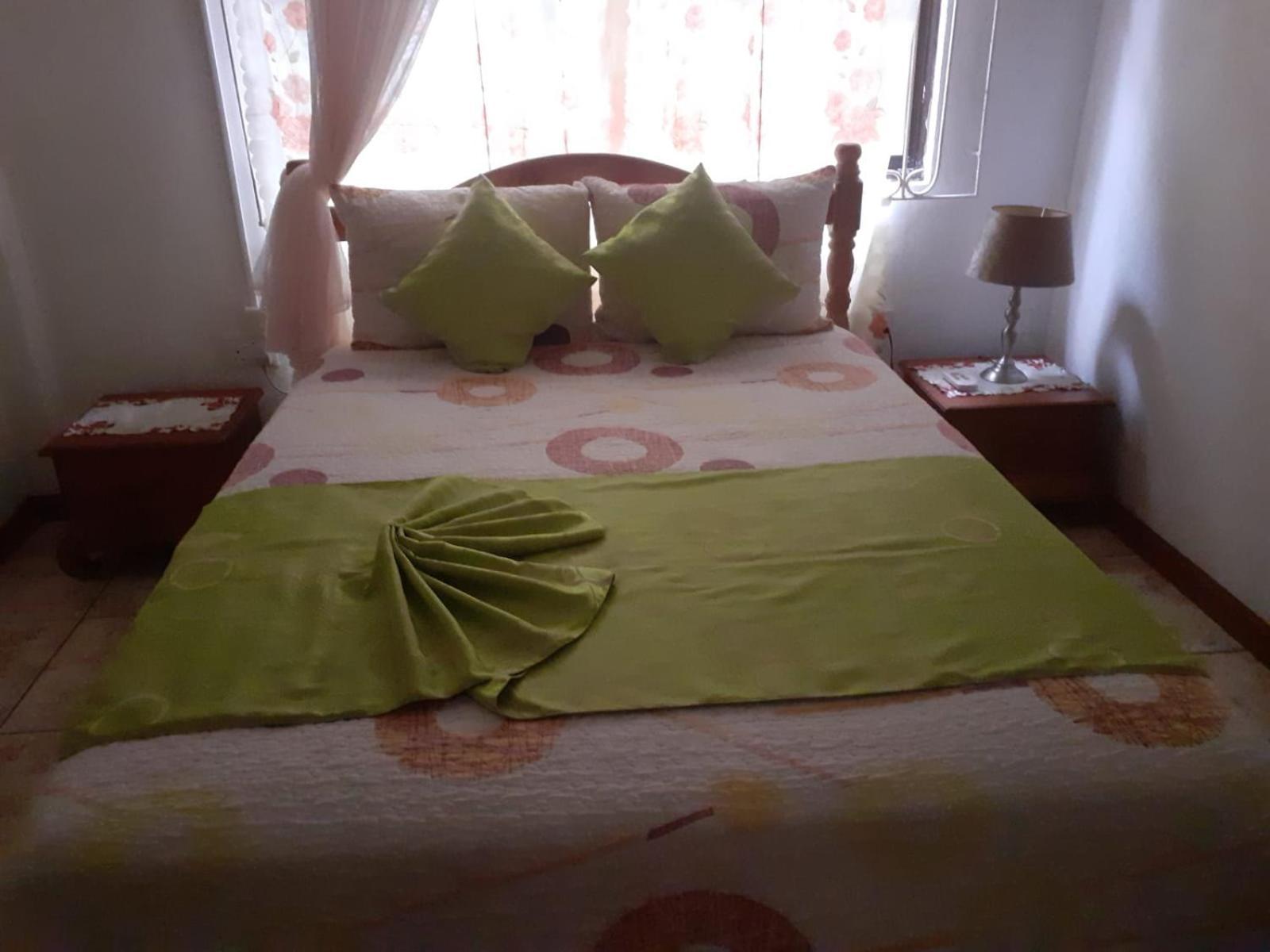 Gigi'S Self Catering Apartment Порт-Глод Экстерьер фото