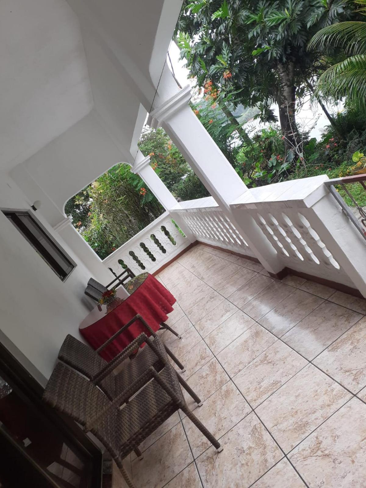 Gigi'S Self Catering Apartment Порт-Глод Экстерьер фото