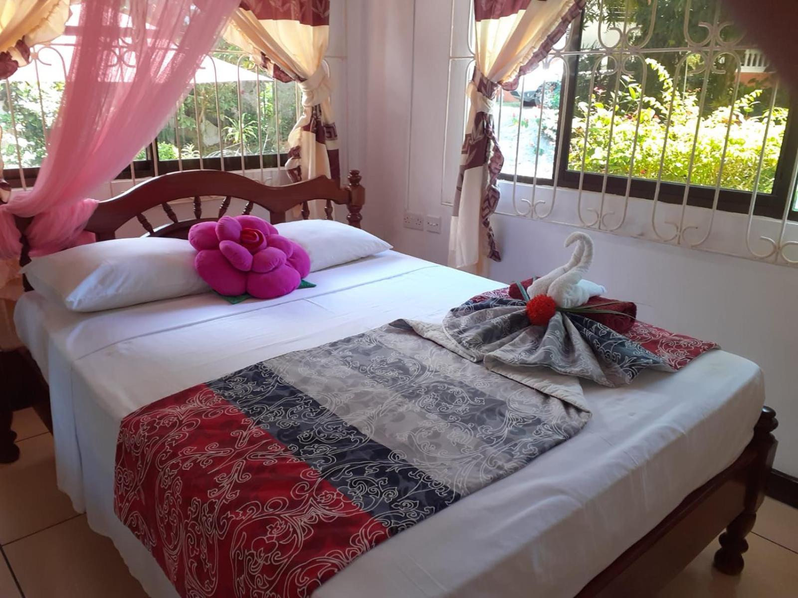 Gigi'S Self Catering Apartment Порт-Глод Экстерьер фото